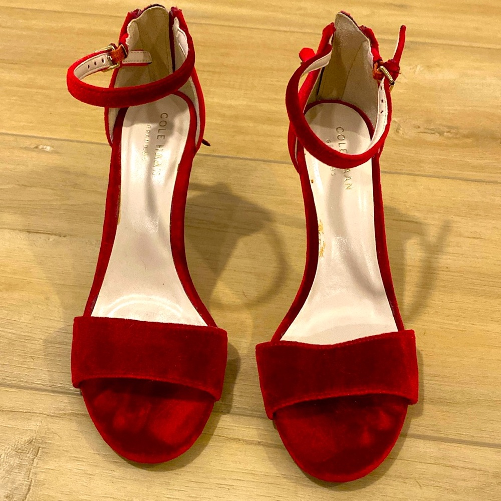 Super cute Cole Haan heels